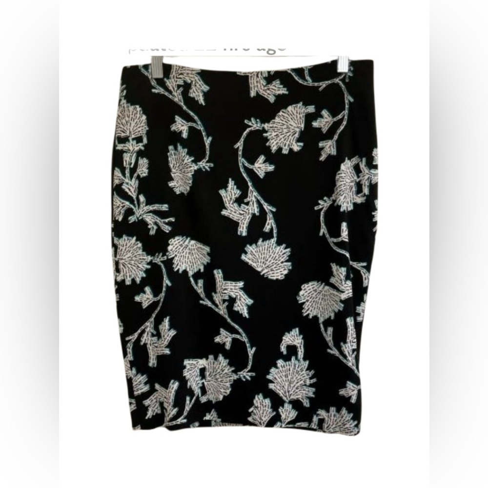 Diane Von Furstenberg 'Kara Two' Floral Print Skirt - Picture 6 of 6